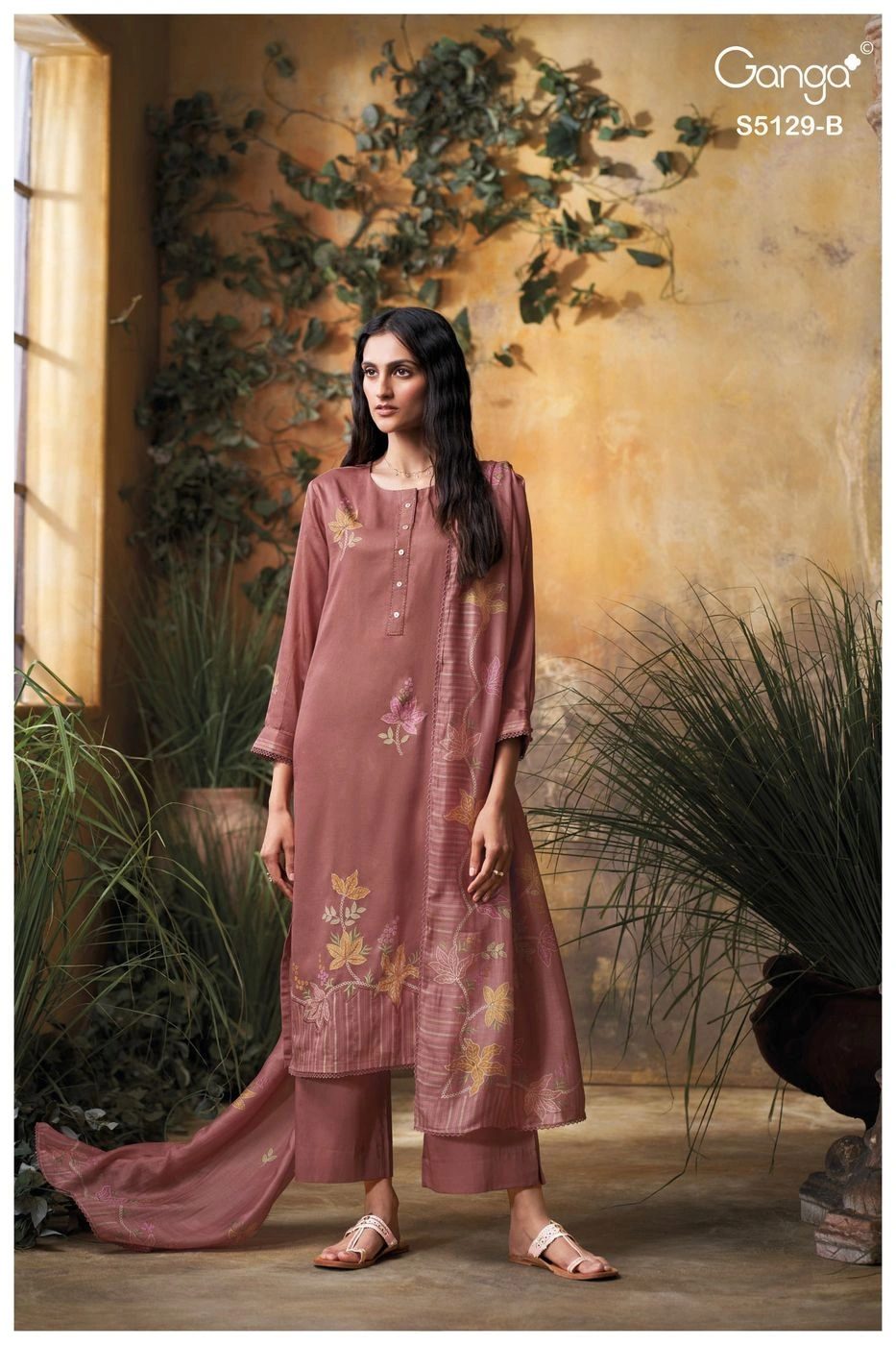 Ganga-Tanishq
S5129(Rs.1760 per piece: total 4 piece) 3