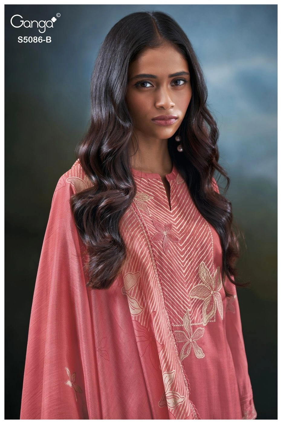 Ganga-Givanna
S5086(Rs.2090 per piece: total 2 piece) 3