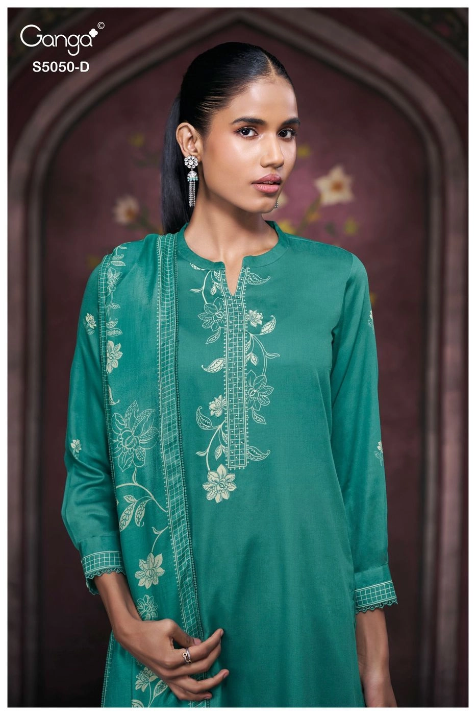 Ganga-Keshvika
S5050(Rs.1760 per piece: total 4 piece) 3