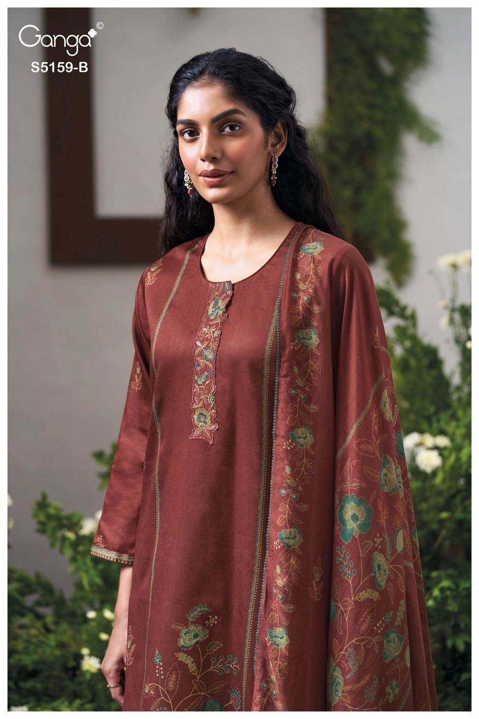 Ganga-Sukriti
S5159(Rs.1760 per piece: total 4 piece) 3