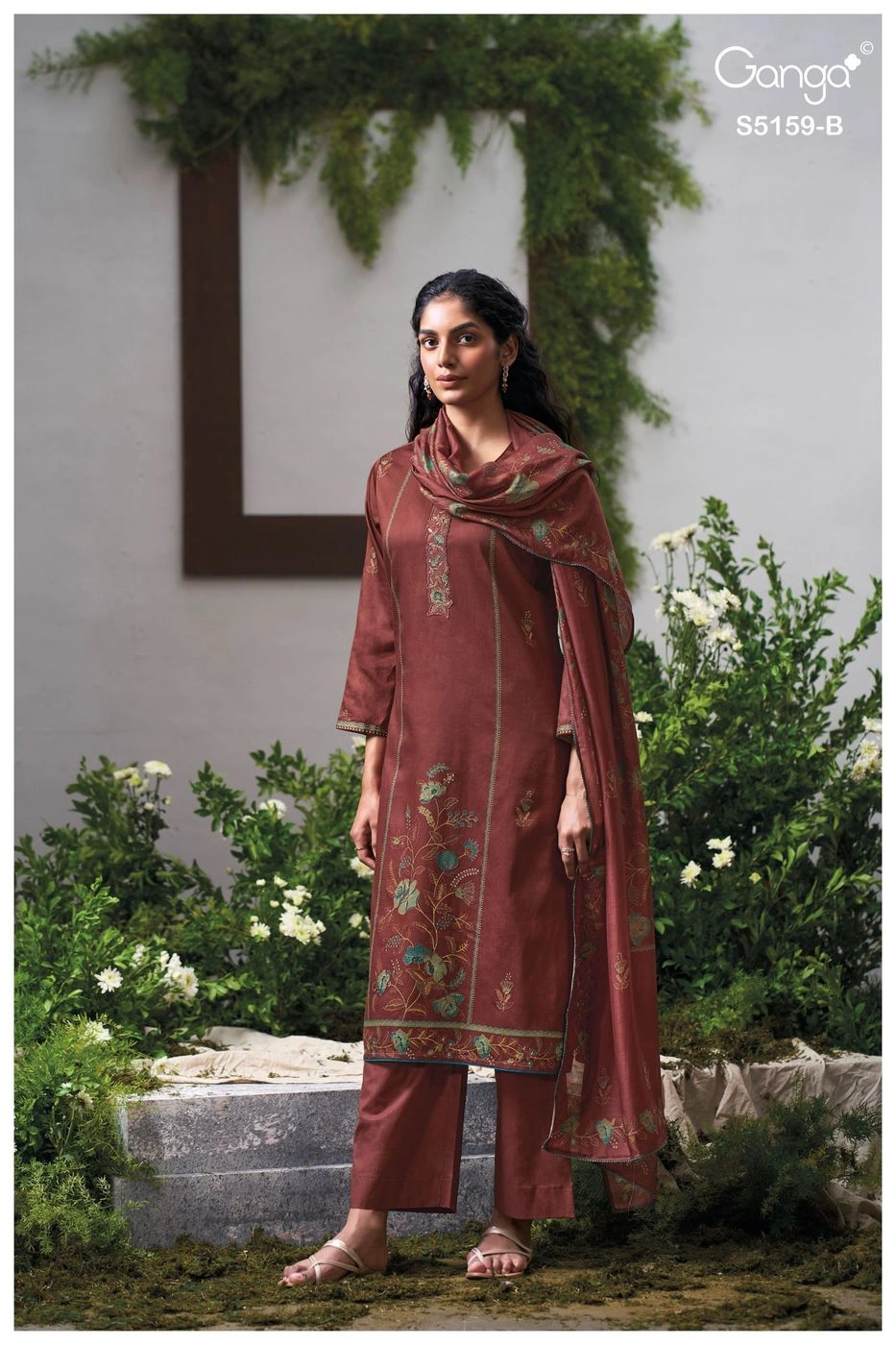 Ganga-Sukriti
S5159(Rs.1760 per piece: total 4 piece) 4