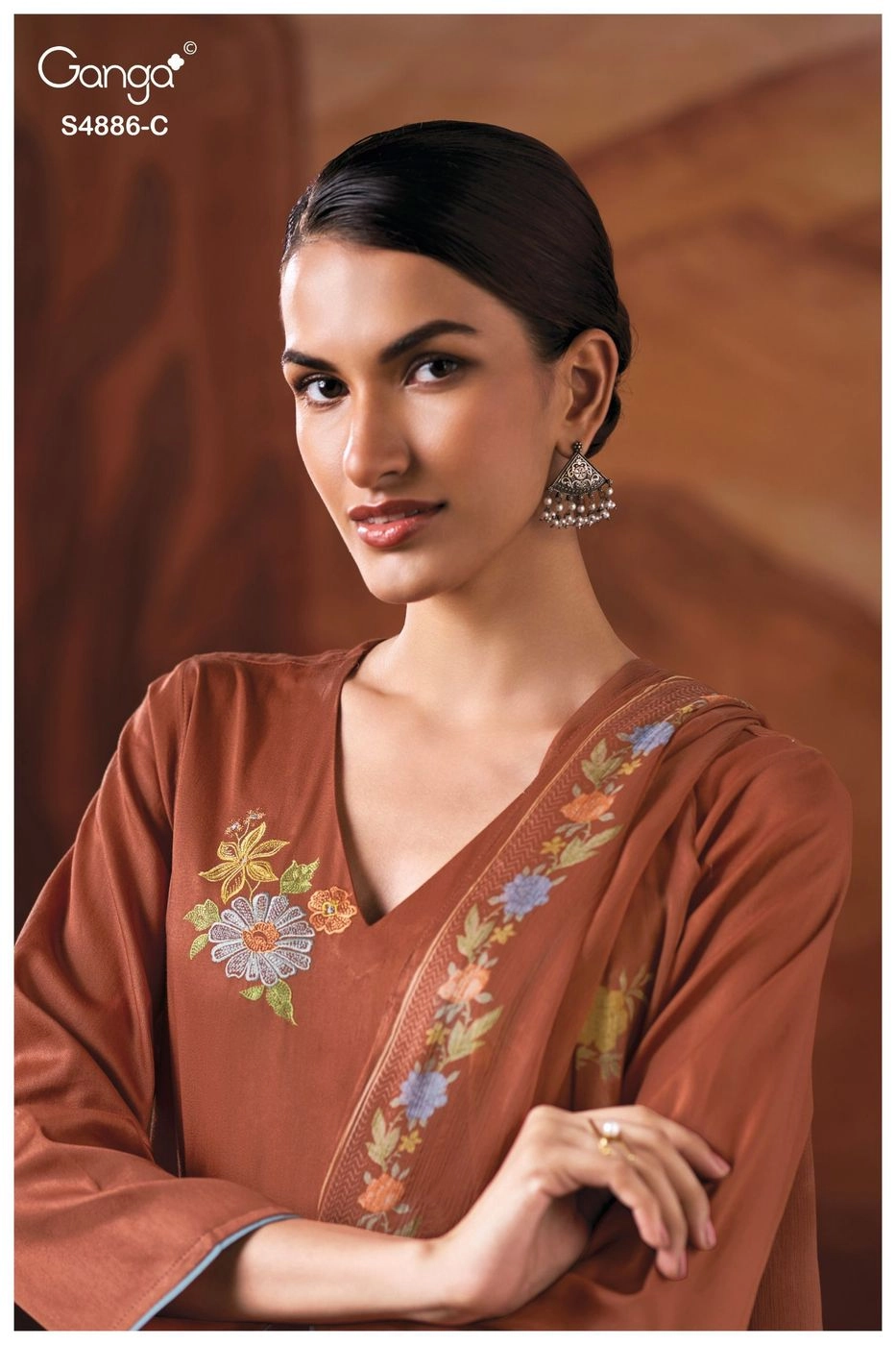 Ganga-Jelyis
S4886(Rs.1470 per piece: total 4 piece) 2