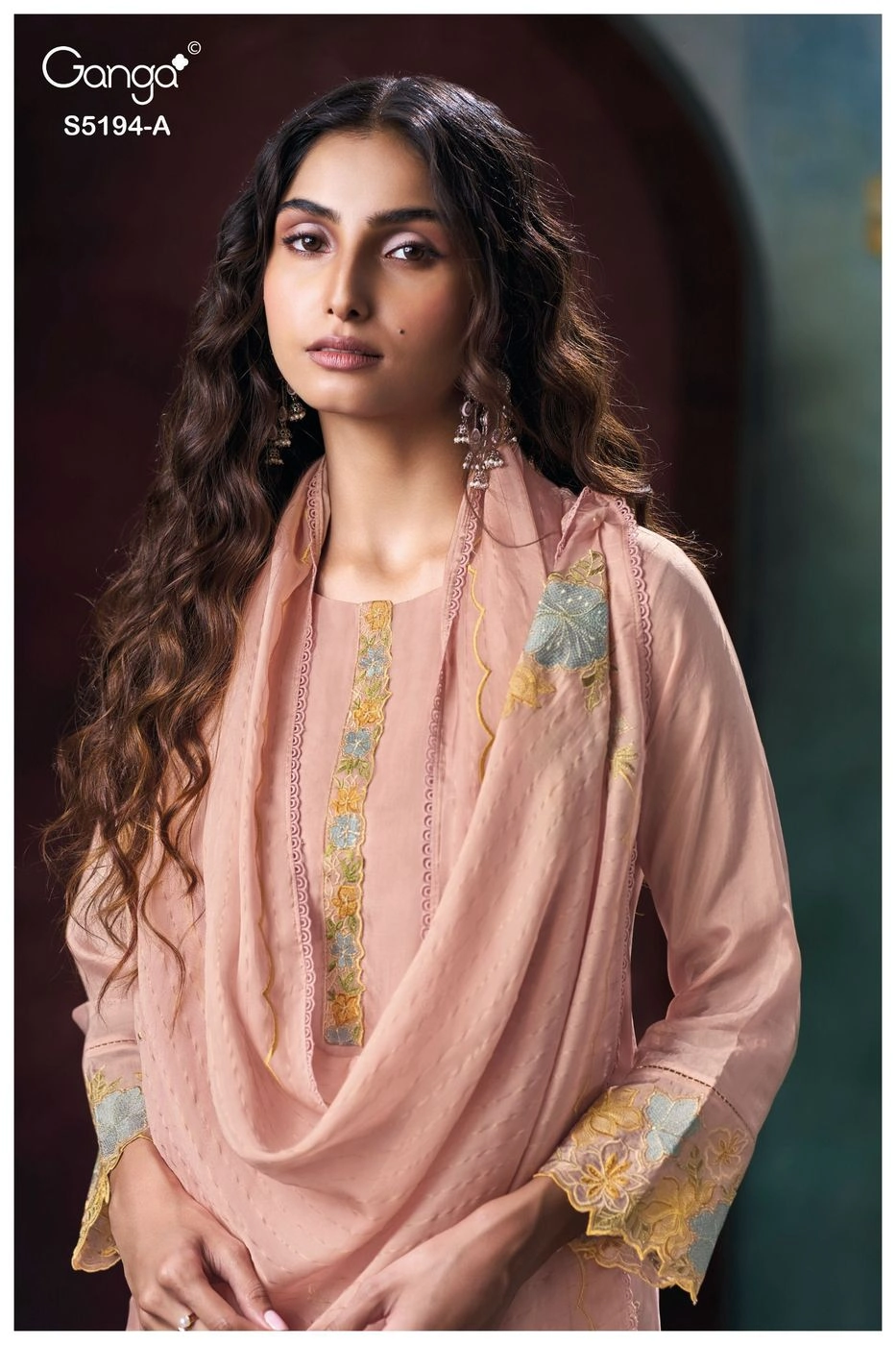 GANGA-Darshvi
S5194(Rs.2795 per piece: total 2 piece) 3