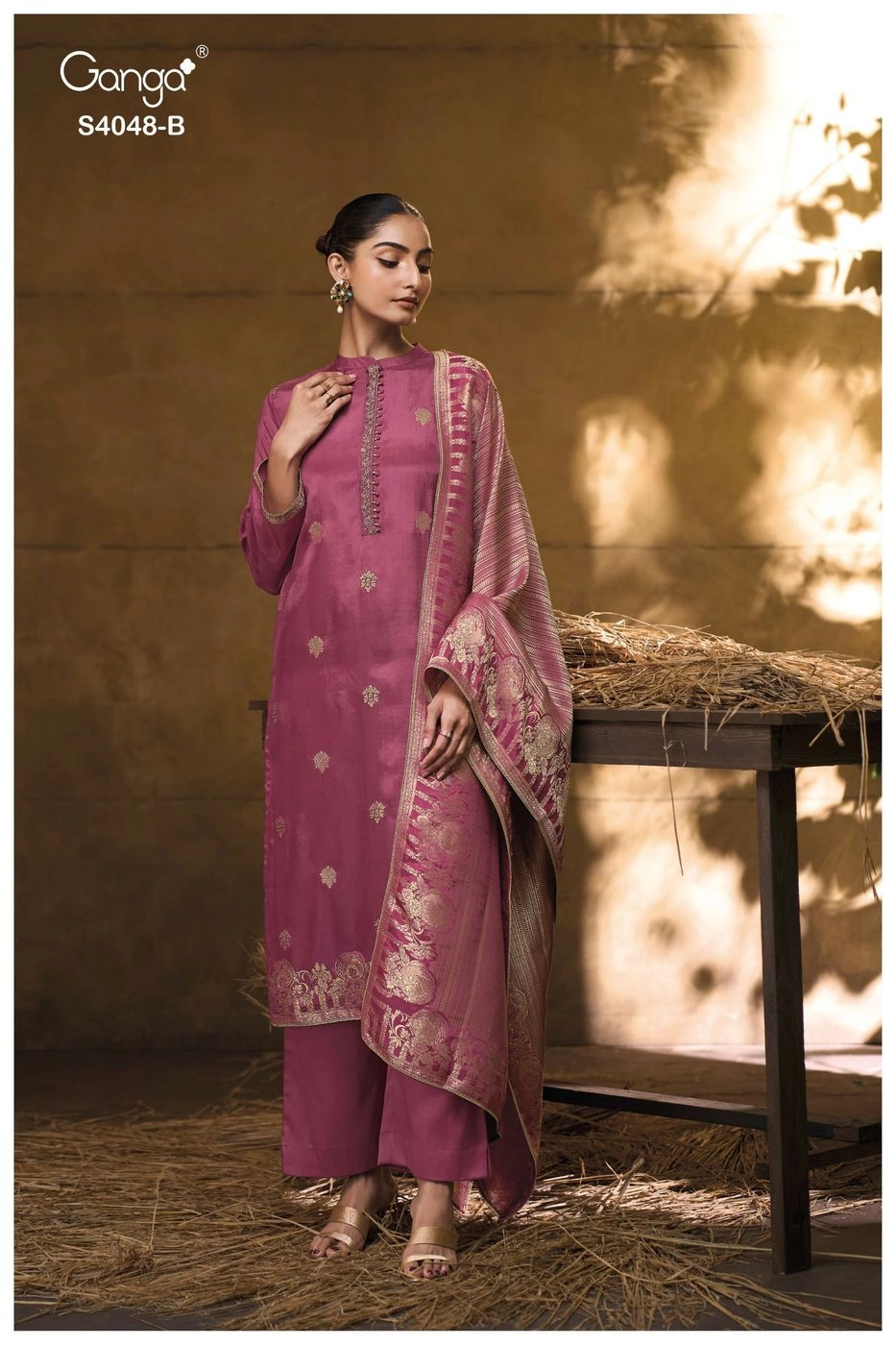 Ganga-Drita
S4048(Rs.2350 per piece: total 2 piece) 2