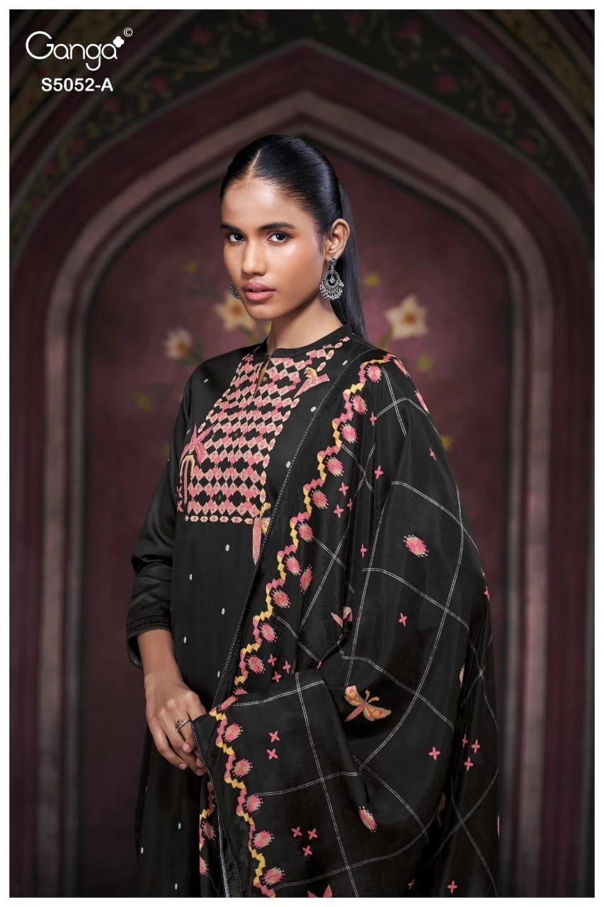 Ganga-Nyrisha
S5052(Rs.1760 per piece: total 4 piece) 3