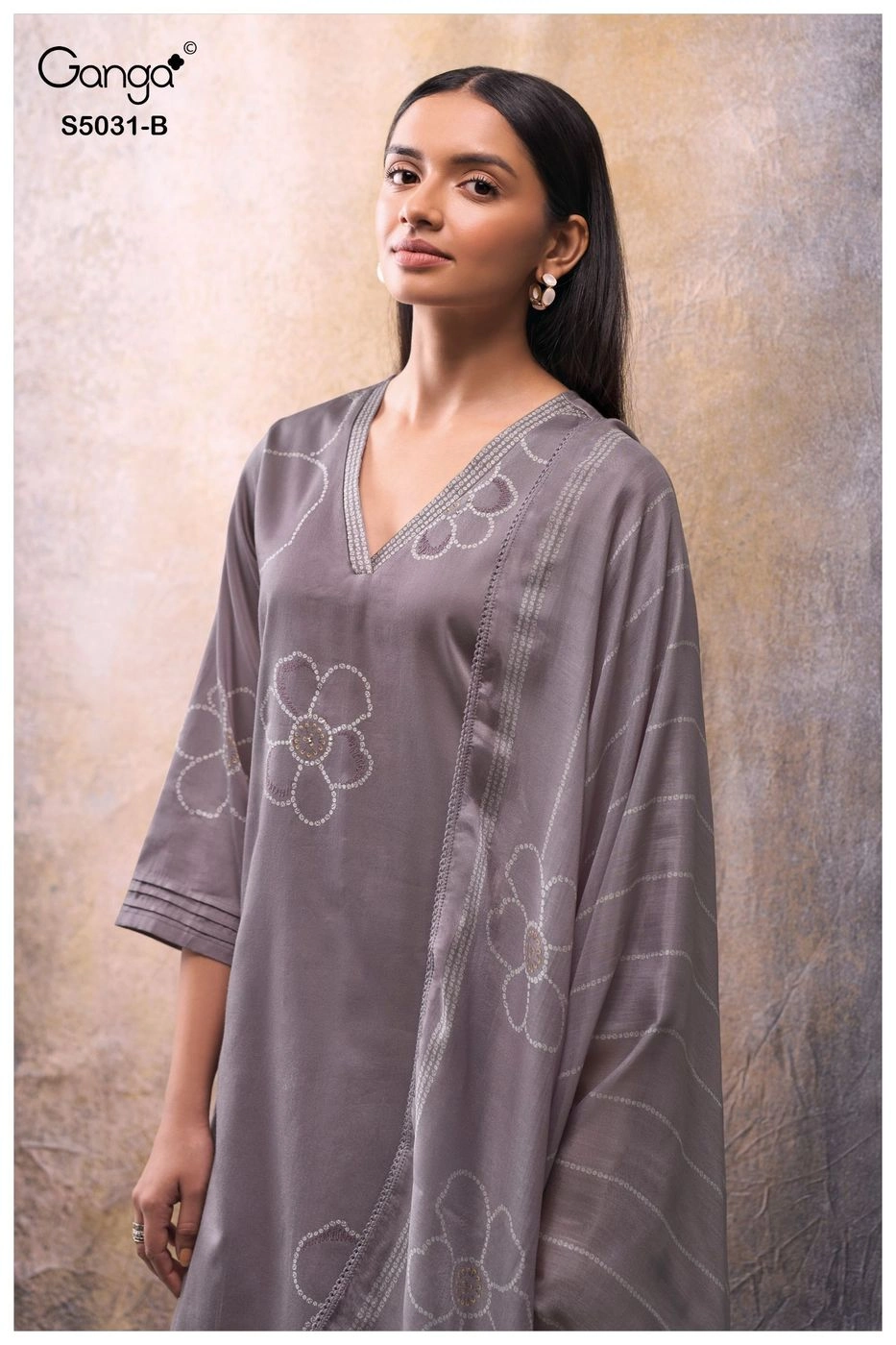 Ganga-Brivaa
S5031(Rs.1760 per piece: total 4 piece) 8