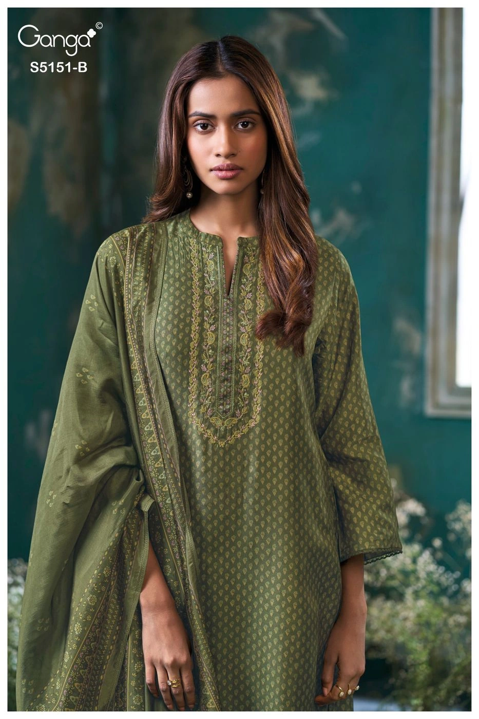 Ganga-Cherika
S5151(Rs.2230 per piece: total 2 piece) 1