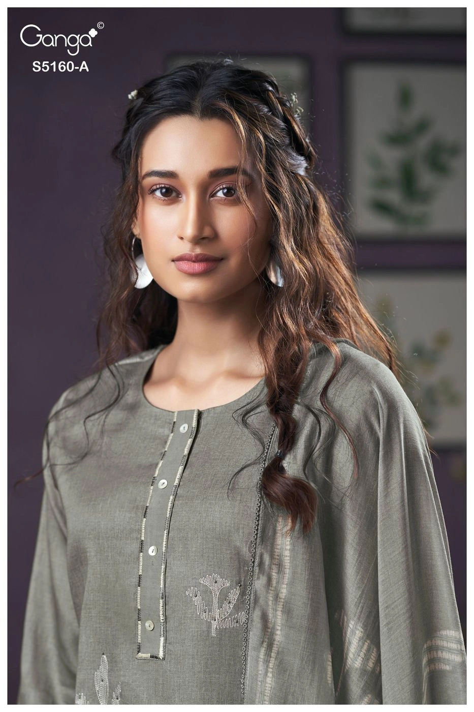 Ganga-CAMILLA
S5160(Rs.1795 per piece: total 4 piece) 5