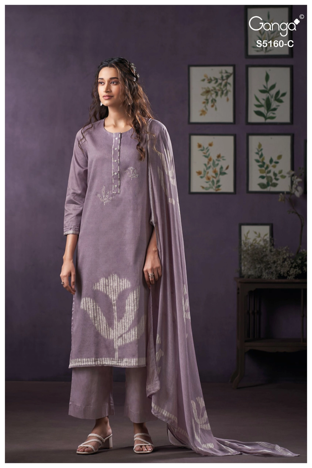 Ganga-CAMILLA
S5160(Rs.1795 per piece: total 4 piece) 9