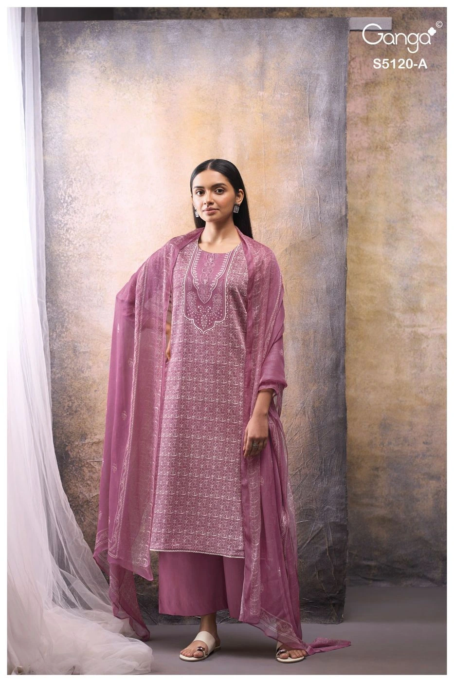 Ganga-Karolina
S5120(Rs.1675 per piece: total 4 piece) 2