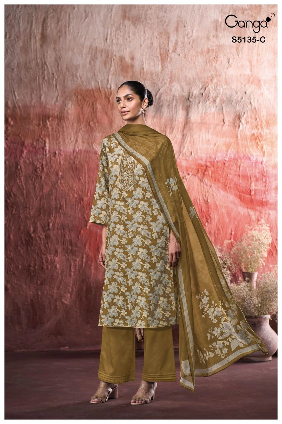 Ganga-Masaba
S5135(Rs.1470 per piece: total 4 piece) 3