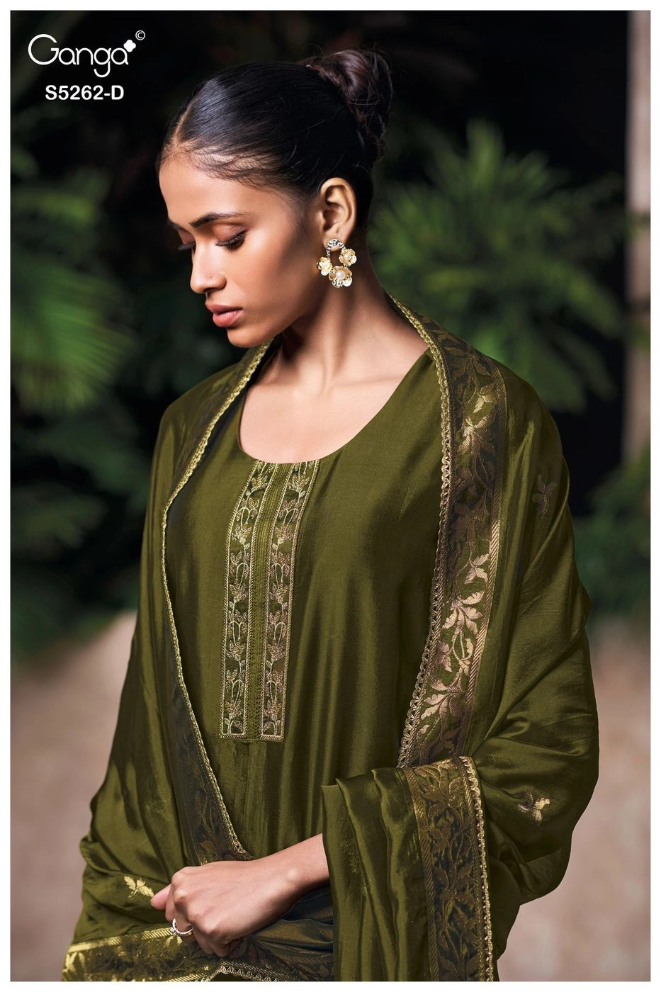 Ganga-Myren
S5262(Rs.2165 per piece: total 4 piece) 4