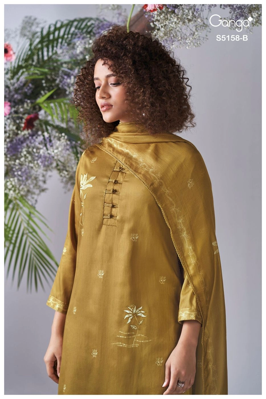Ganga-Ilyssa
S5158(Rs.1760 per piece: total 4 piece) 3