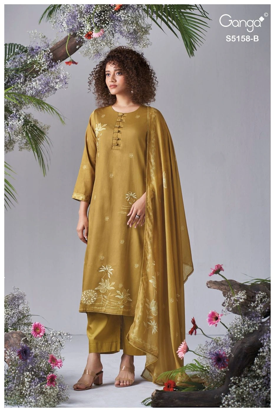 Ganga-Ilyssa
S5158(Rs.1760 per piece: total 4 piece) 4