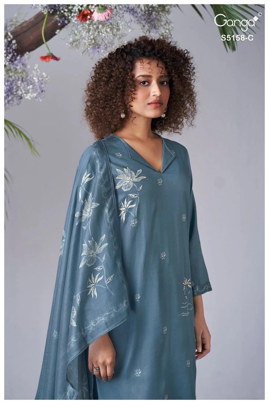 Ganga-Ilyssa
S5158(Rs.1760 per piece: total 4 piece) 8