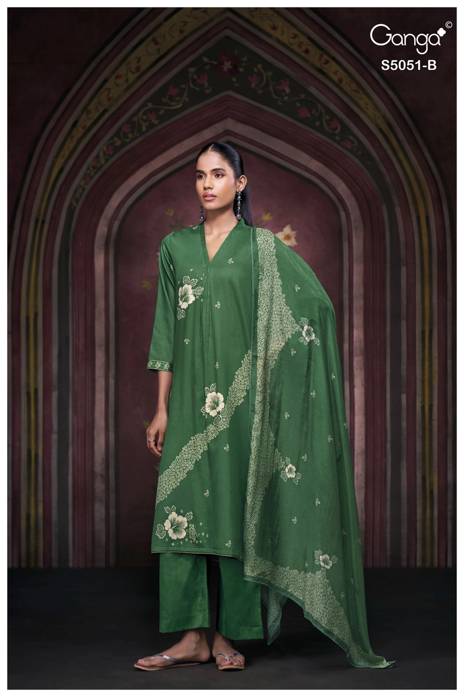 Ganga-Mysha
S5051(Rs.1760 per piece: total 4 piece)