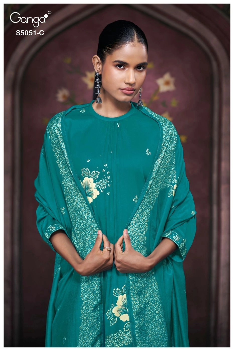 Ganga-Mysha
S5051(Rs.1760 per piece: total 4 piece) 4