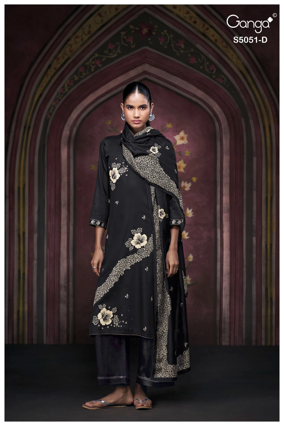 Ganga-Mysha
S5051(Rs.1760 per piece: total 4 piece) 9