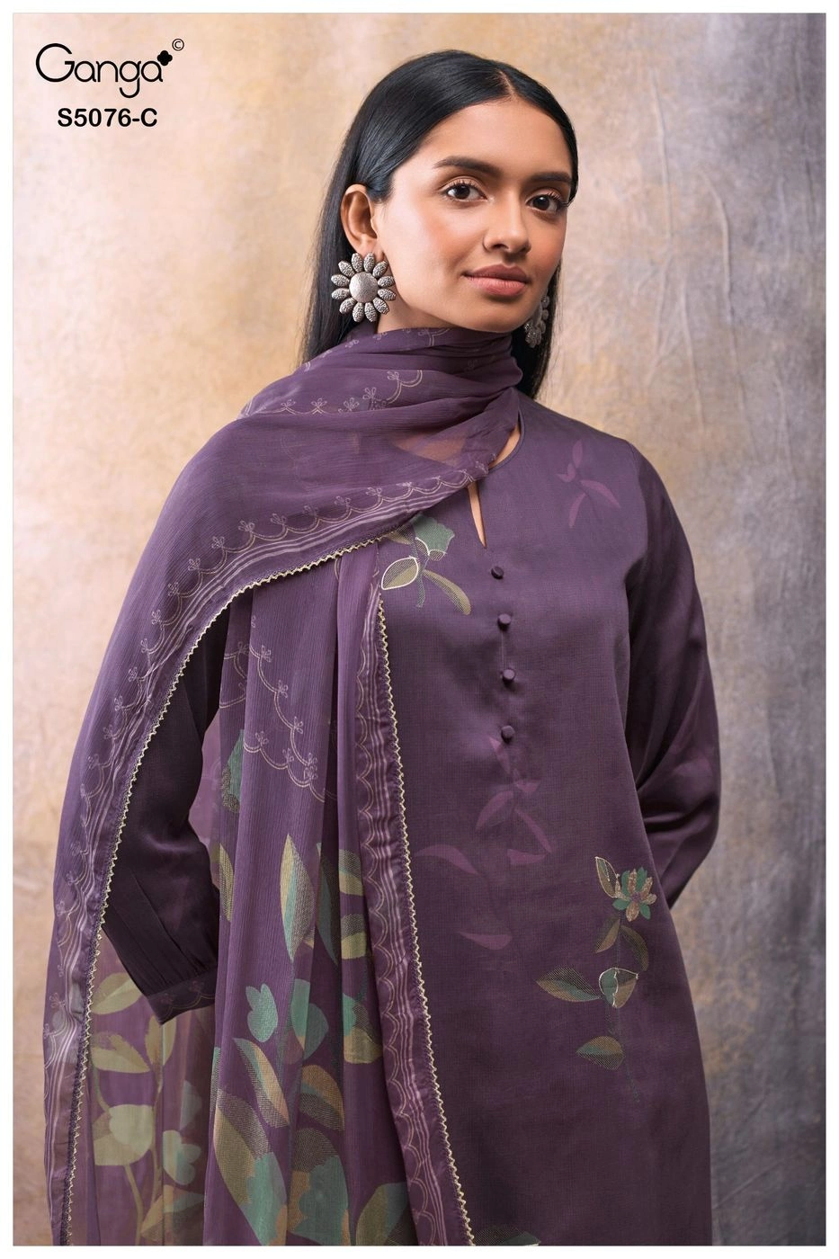 Ganga-Evelia
S5076(Rs.1795 per piece: total 4 piece)