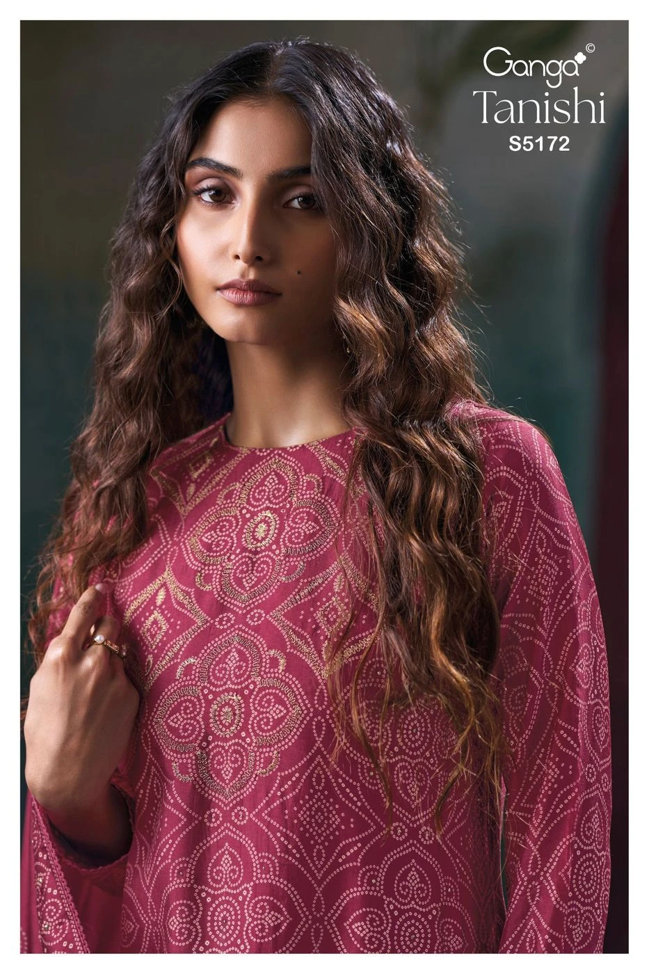 Ganga-Tanishi
S5172(Rs.2230 per piece: total 2 piece)