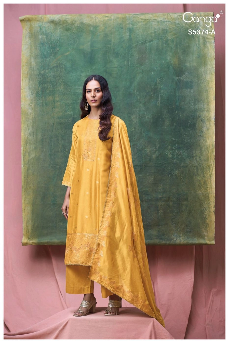 Ganga-Hiyana
S5374(Rs.2165 per piece: total 6 piece) 4