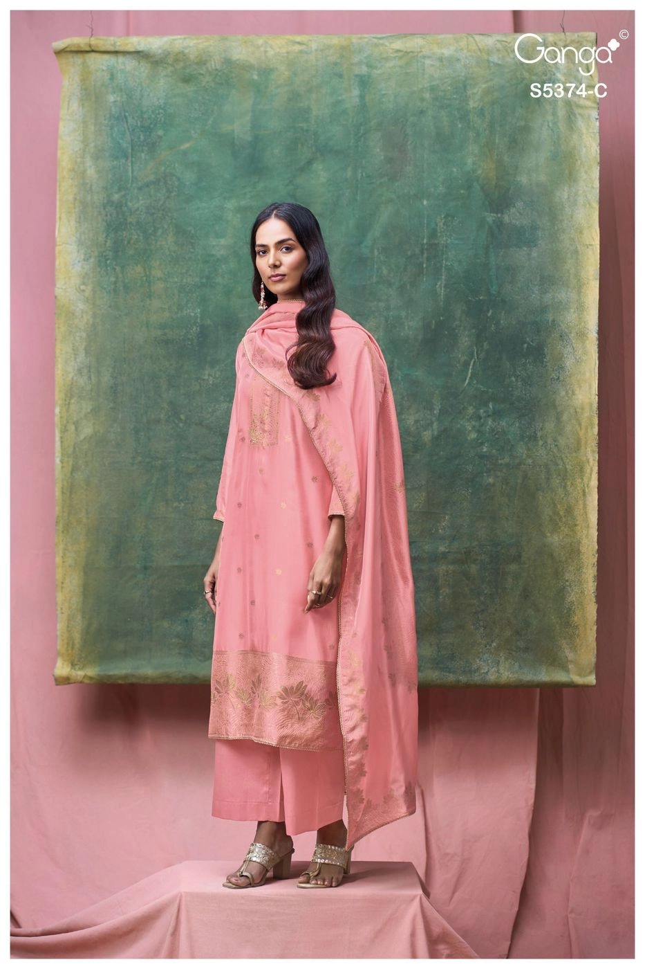 Ganga-Hiyana
S5374(Rs.2165 per piece: total 6 piece) 6
