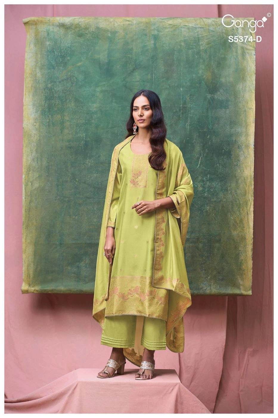 Ganga-Hiyana
S5374(Rs.2165 per piece: total 6 piece) 10