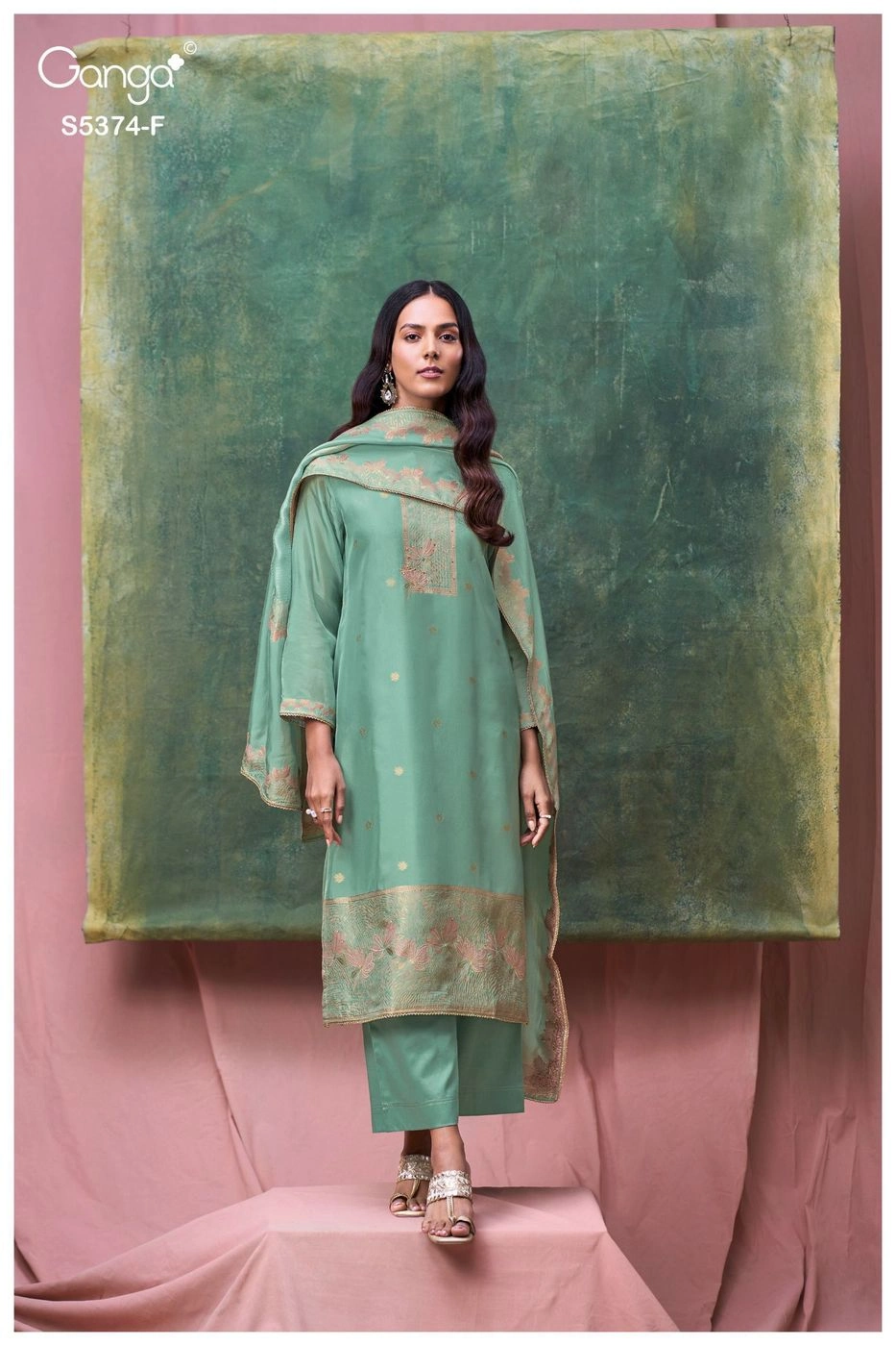 Ganga-Hiyana
S5374(Rs.2165 per piece: total 6 piece) 12