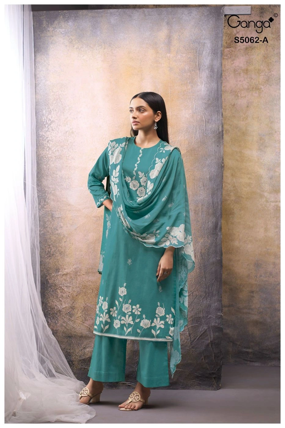 Ganga-Jivisha
S5062(Rs.1760 per piece: total 4 piece) 2