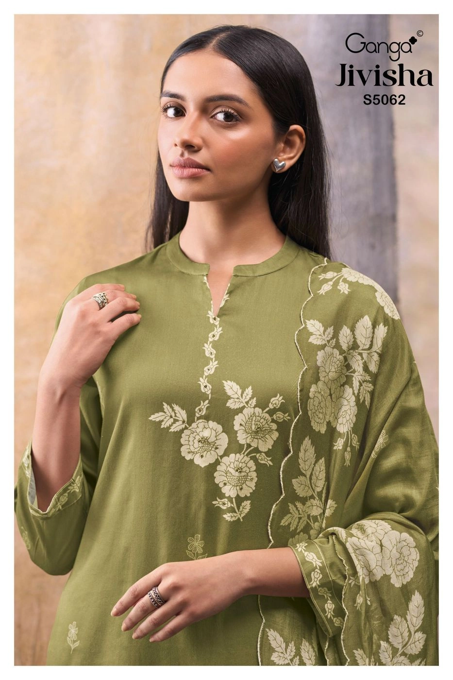 Ganga-Jivisha
S5062(Rs.1760 per piece: total 4 piece) 5