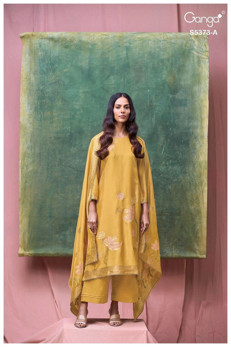 Ganga-Gineva
S5373(Rs.2165 per piece: total 6 piece) 2