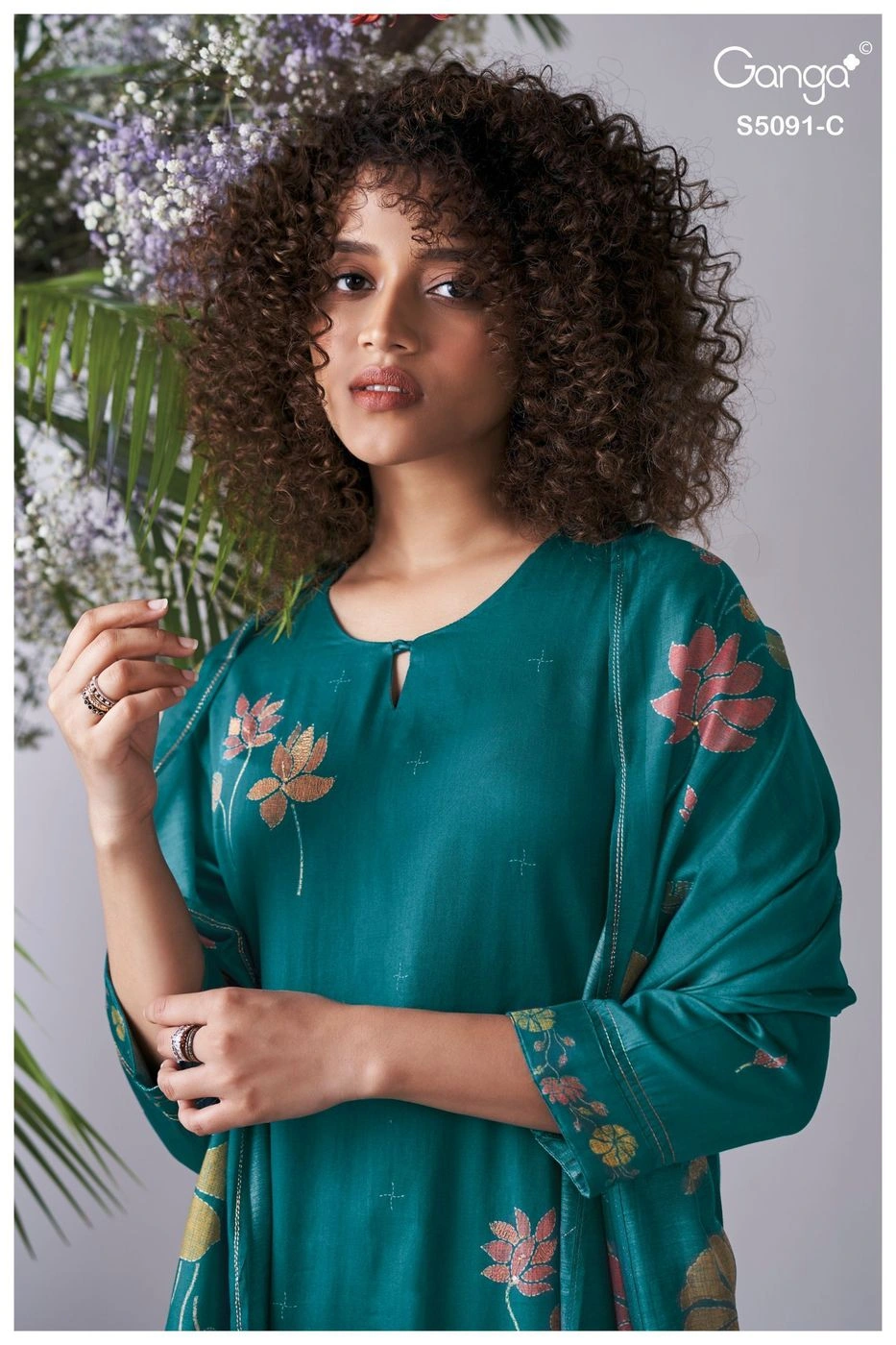 Ganga-Baorin
S5091(Rs.1760 per piece: total 4 piece) 5