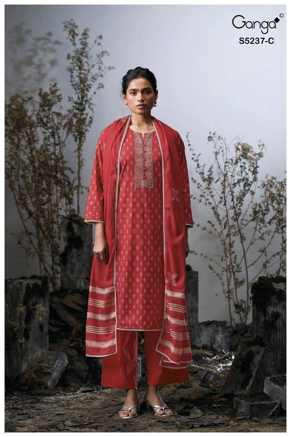 Ganga-Cazzie
S5237(Rs.1640 per piece: total 4 piece) 4
