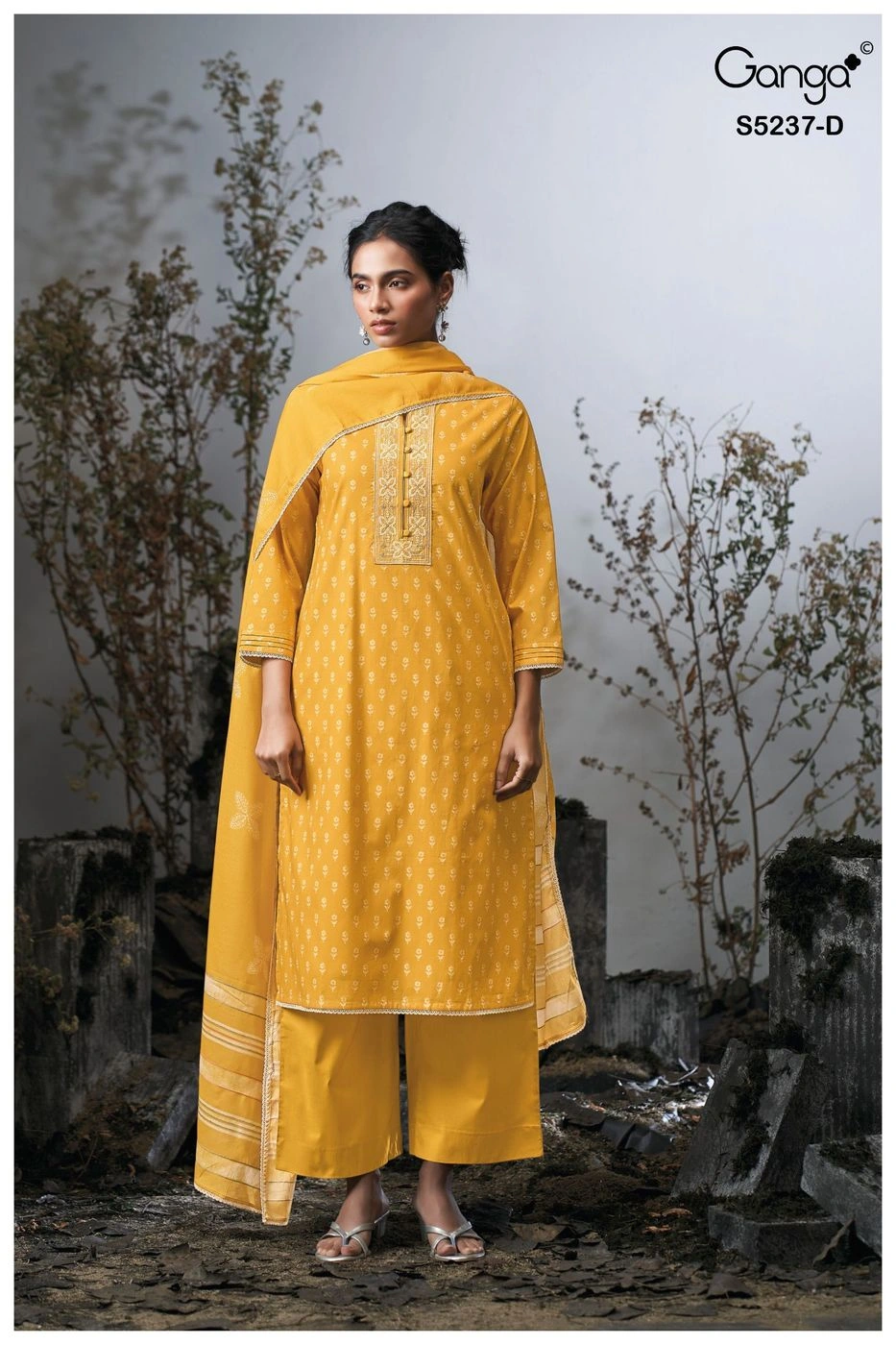 Ganga-Cazzie
S5237(Rs.1640 per piece: total 4 piece) 6