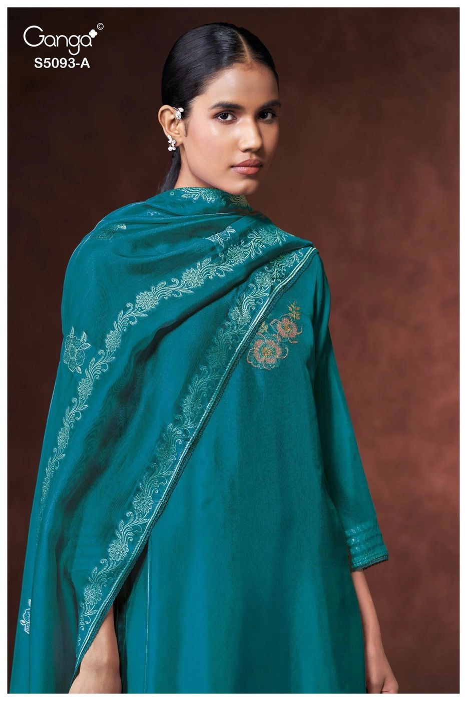 Ganga-VEYA
S5093(Rs.2050 per piece: total 4 piece) 1