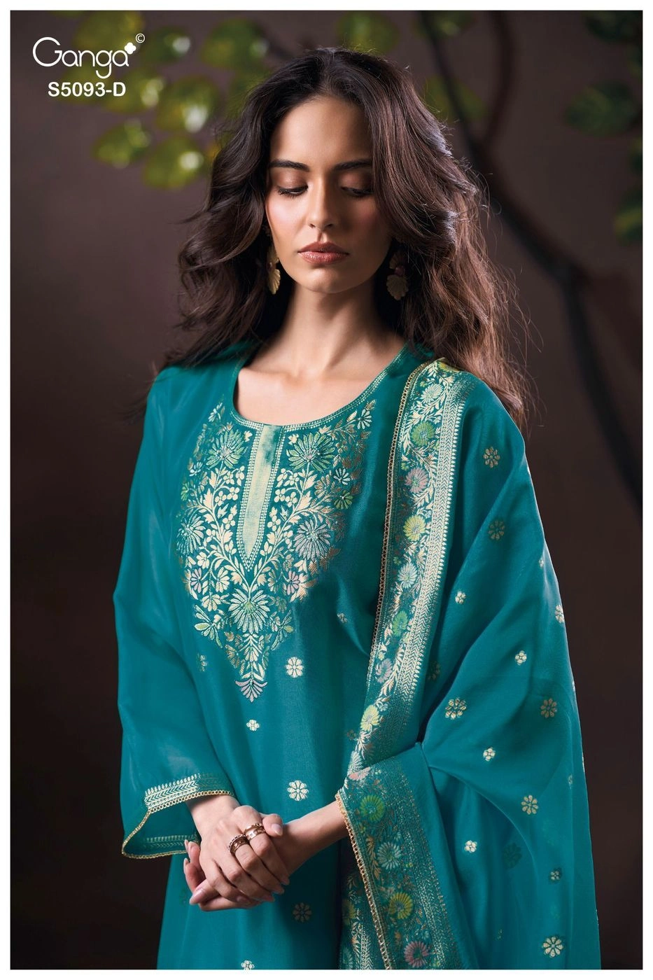 Ganga-VEYA
S5093(Rs.2050 per piece: total 4 piece) 6