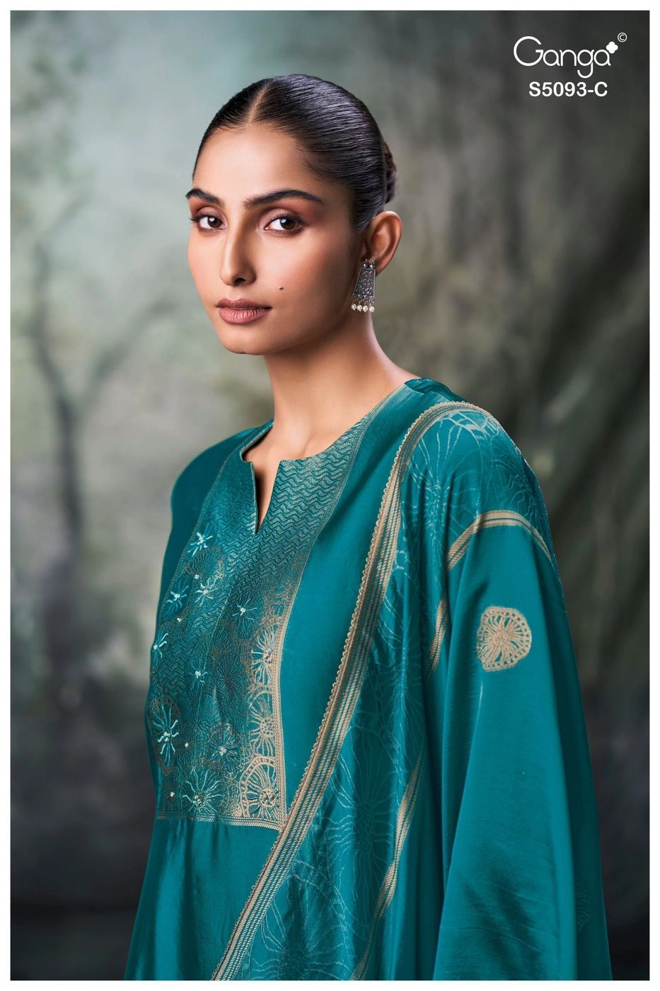 Ganga-VEYA
S5093(Rs.2050 per piece: total 4 piece) 7