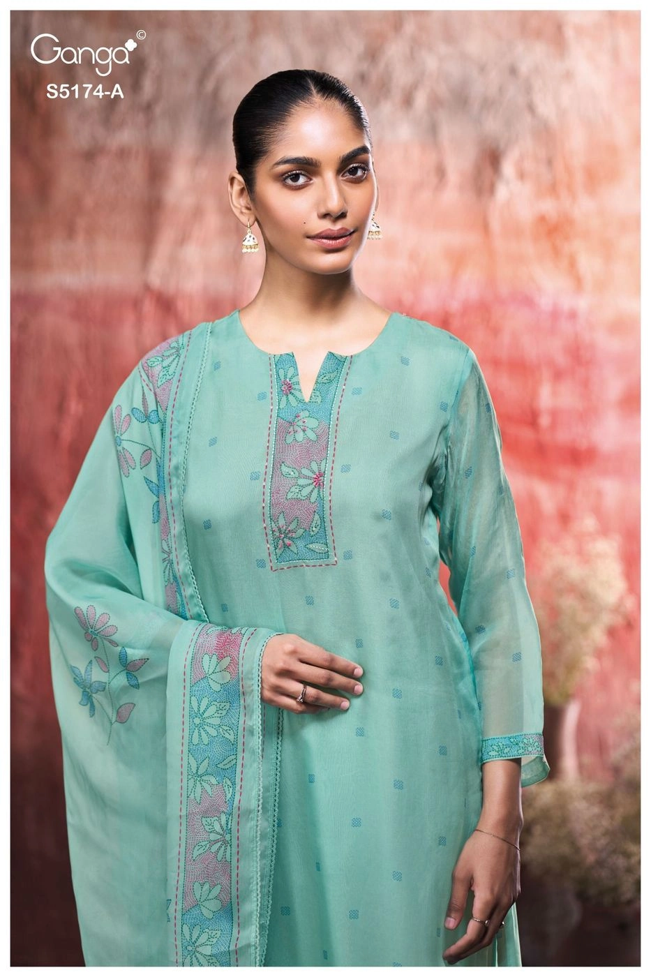 Ganga-Tarushi
S5174(Rs.2380 per piece: total 2 piece) 1