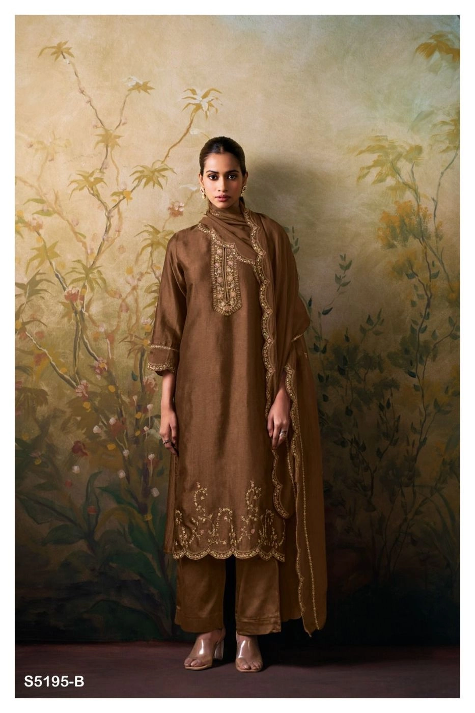 Ganga-Rishita
S5195(Rs.2580 per piece: total 2 piece) 3