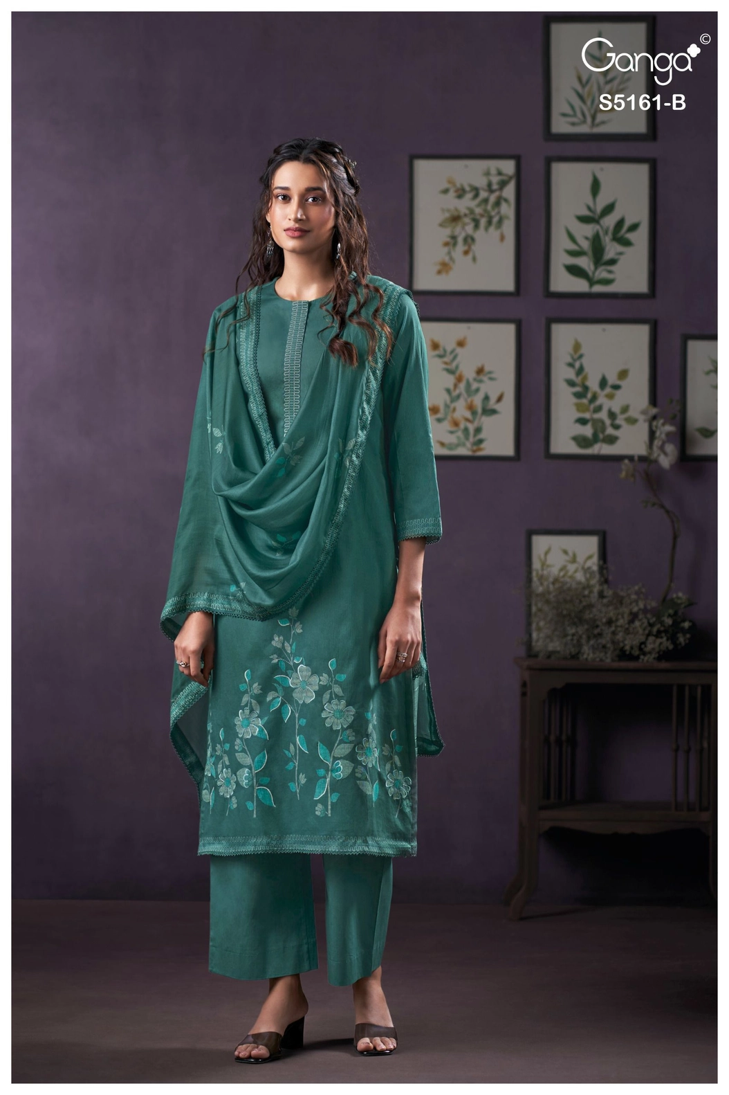 Ganga-SULAGNA
S5161(Rs.1930 per piece : total 4 piece) 6