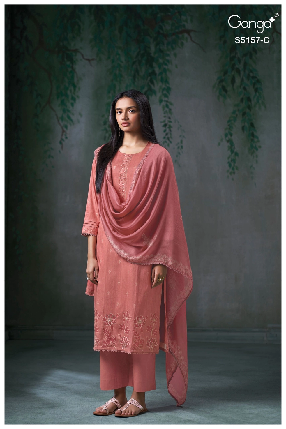 Ganga-Aishi
S5157(Rs.1930 per piece: total 4 piece) 2