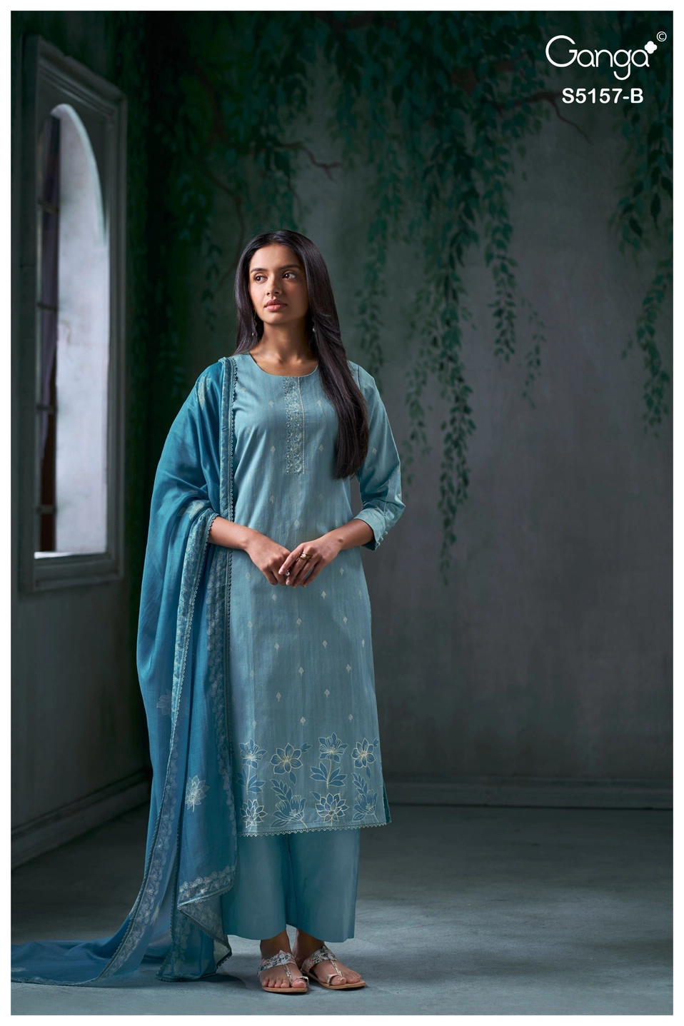 Ganga-Aishi
S5157(Rs.1930 per piece: total 4 piece) 6