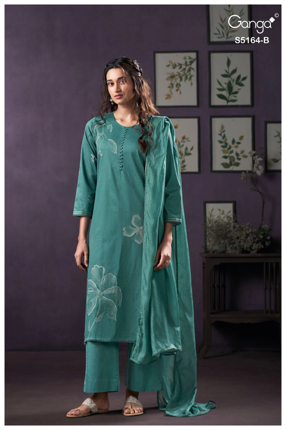 Ganga-KUSHA
S5164(Rs.1855 per piece: total 4 piece) 5