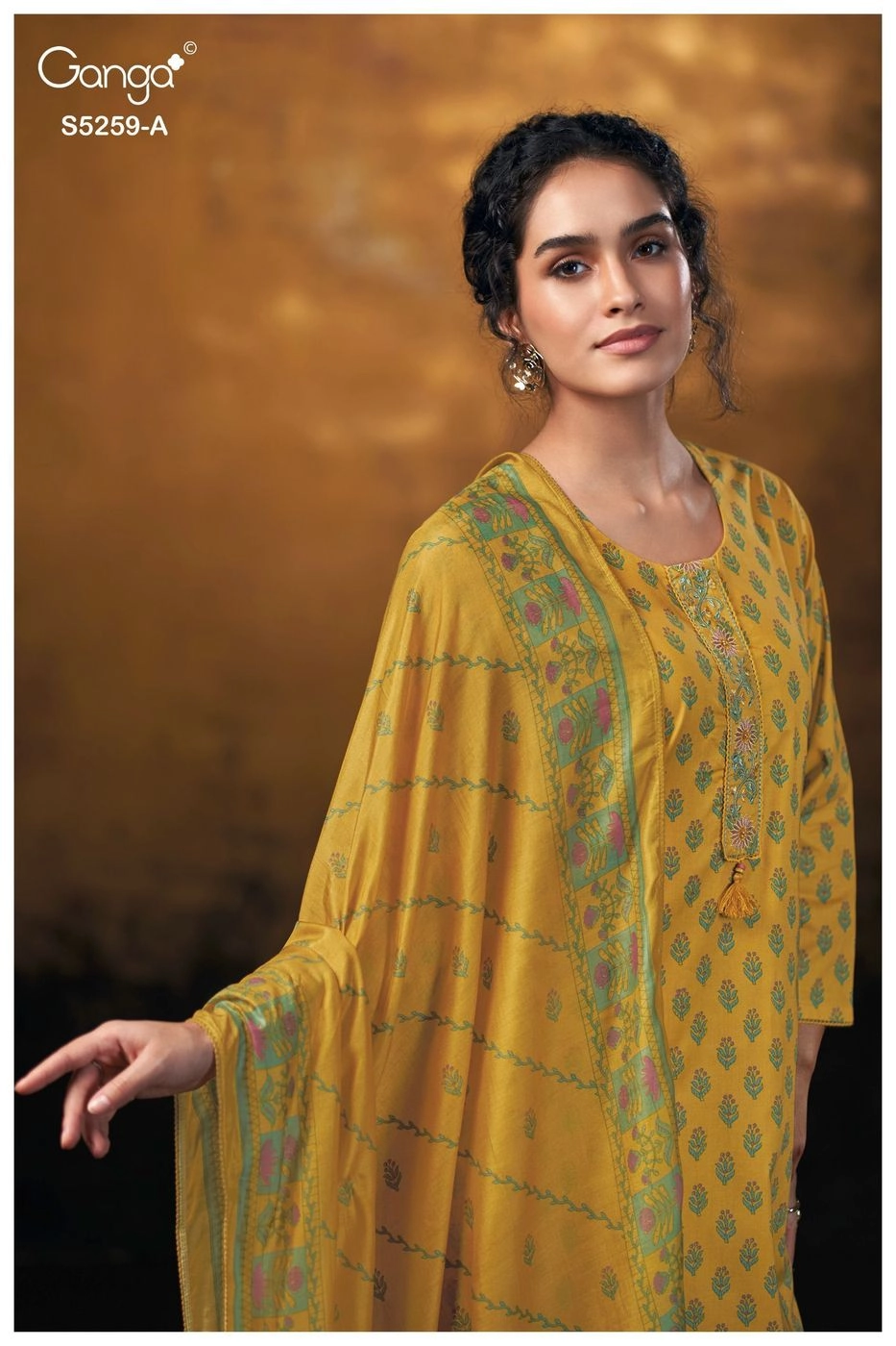 Ganga-Lizzie
S5259(Rs.1795 per piece: total 4 piece) 7