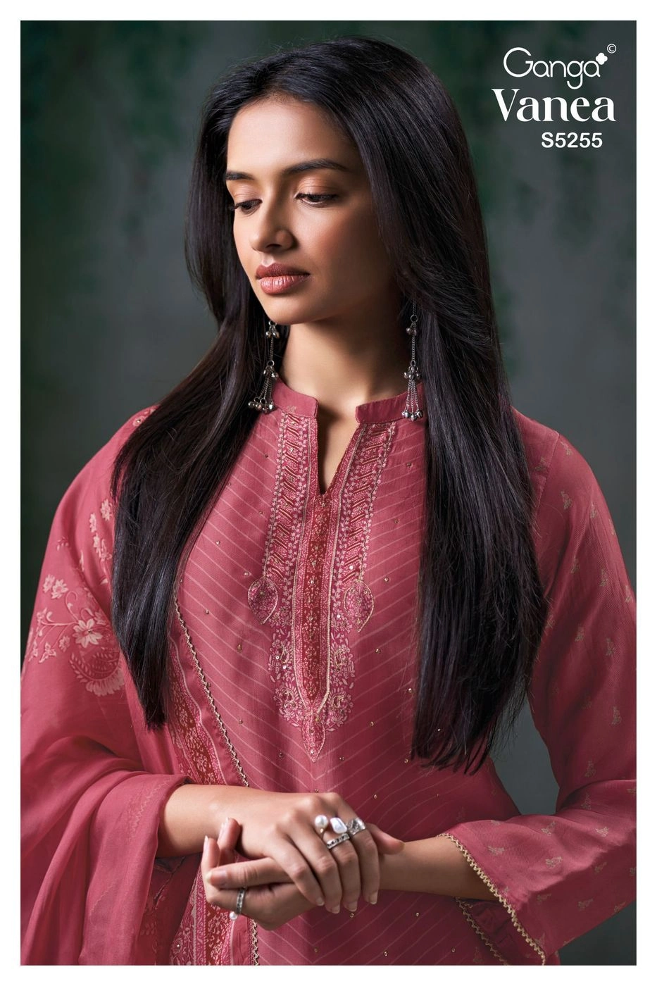 Ganga-Vanea
S5255(Rs.2090 per piece: total 2 piece) 3