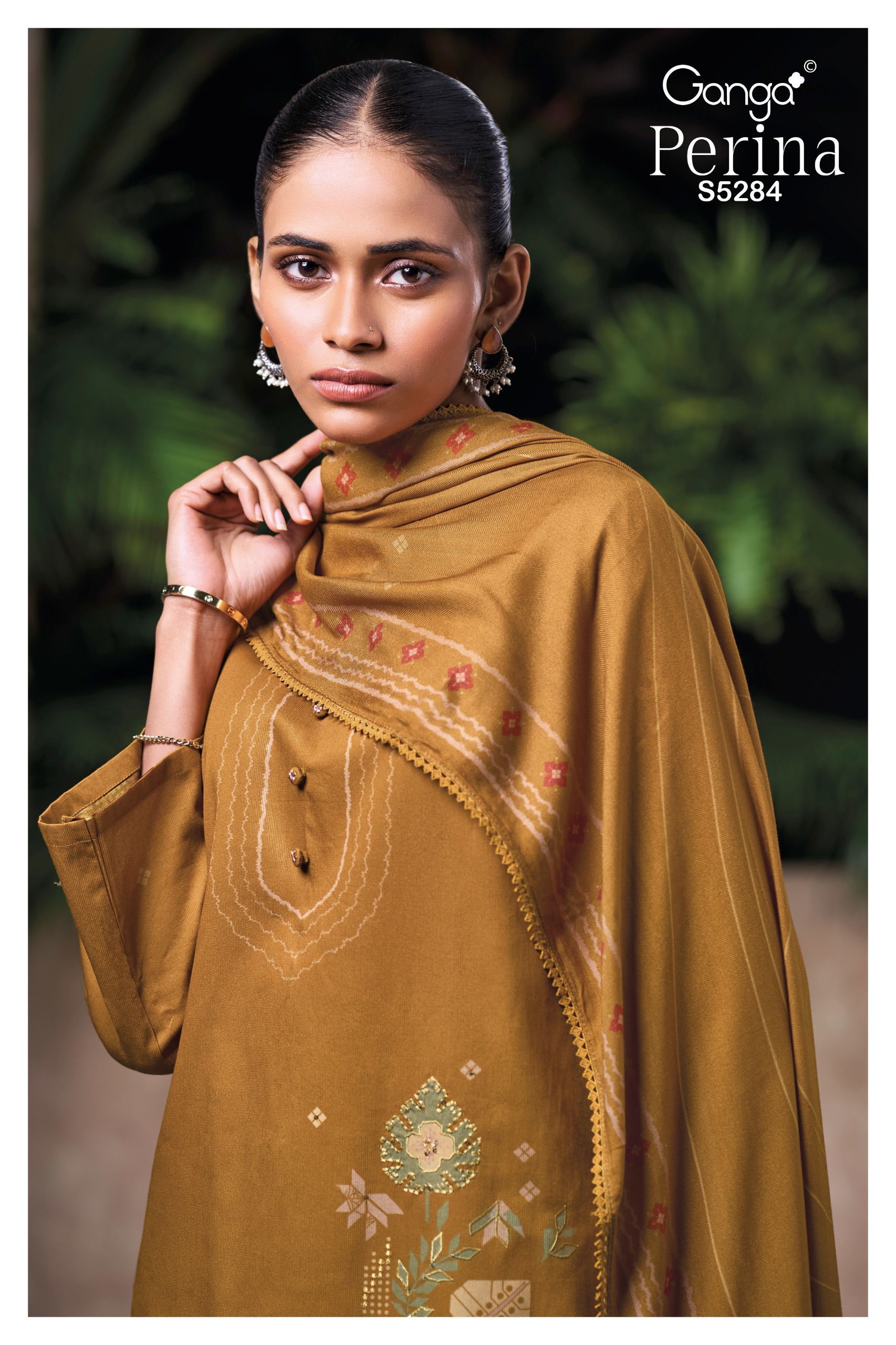 Ganga-Perina
S5284(Rs.1855 per piece: total 4 piece) 3