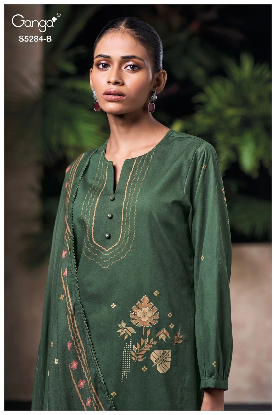 Ganga-Perina
S5284(Rs.1855 per piece: total 4 piece) 8