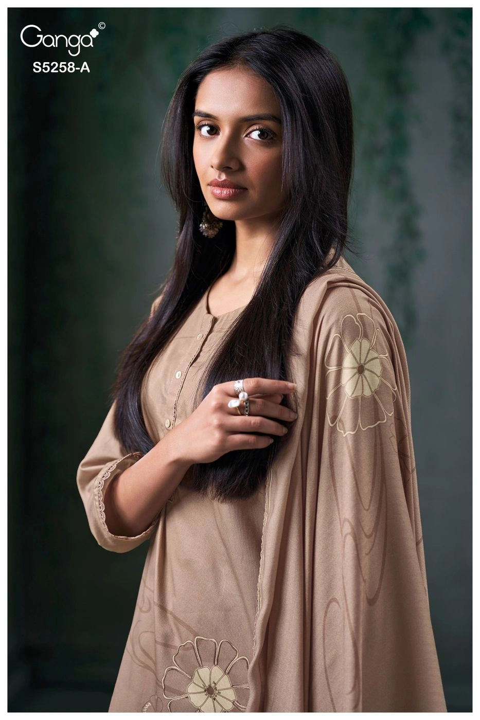 Ganga-Vioka
S5258(Rs.1855 per piece: total 4 piece) 3