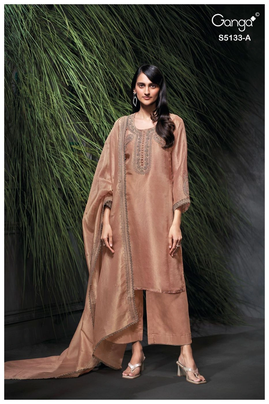 Ganga-Yuliana
S5133(Rs.2650 per piece: total 2 piece) 3