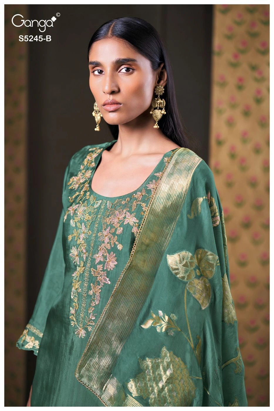 Ganga-Brisaya
S5245(Rs.2650 per piece: total 2 piece) 2